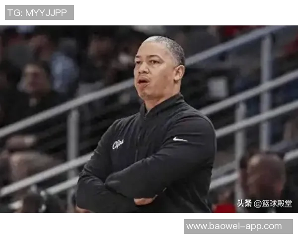 泰伦卢称赞莱昂纳德身体状态良好期待球队能持续保持最佳状态