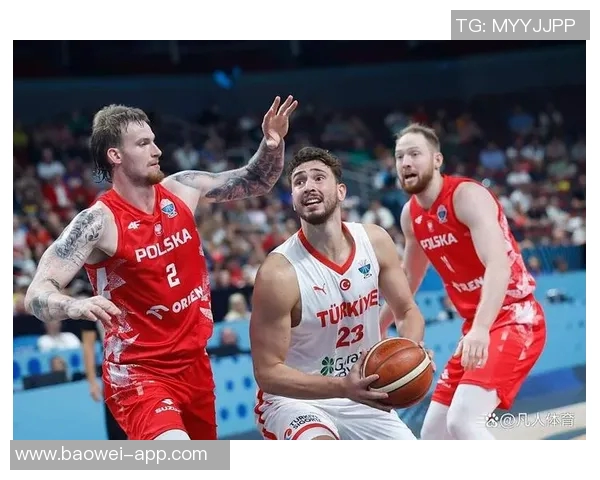 乌度卡称赞申京传球能力提升决策速度显著加快助力球队表现 乌度卡称赞申京传球能力提升决策速度显著加快助力球队表现