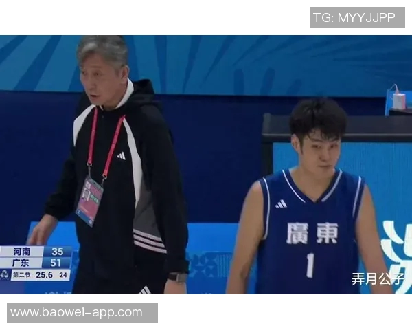 全运U22男篮半决赛广东队轻松战胜上海队李奕臻表现出色砍下18分5板2助