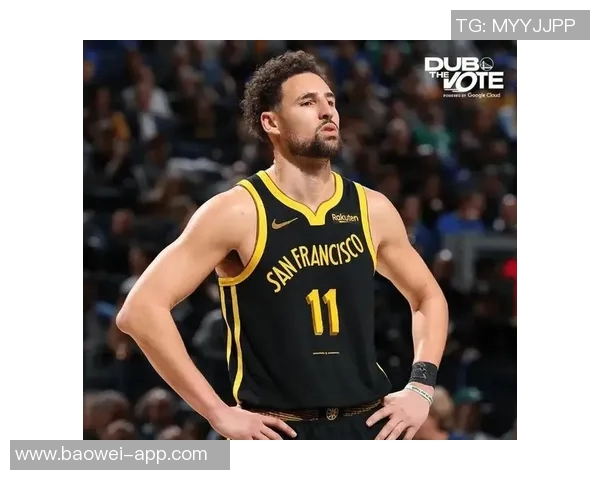 克莱汤普森状态低迷9投仅3中三分球命中率惨淡仅1中6