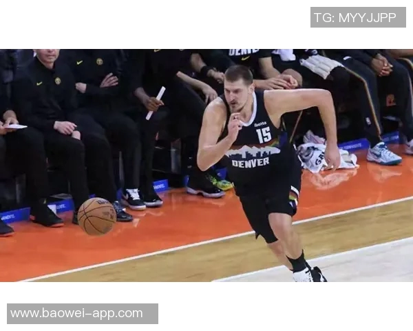 约基奇追平大O成NBA历史单场35分15篮板10助攻纪录的传奇时刻 约基奇追平大O成NBA历史单场35分15篮板10助攻纪录的传奇时刻