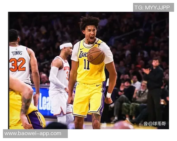 戈贝尔半场表现抢眼11分8板3助助力球队领先鹈鹕