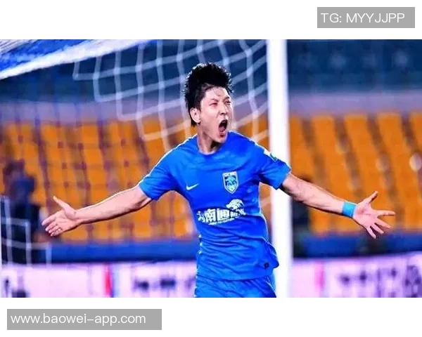 上海海港即将引援岳鑫卢永涛加盟在即助力球队新赛季