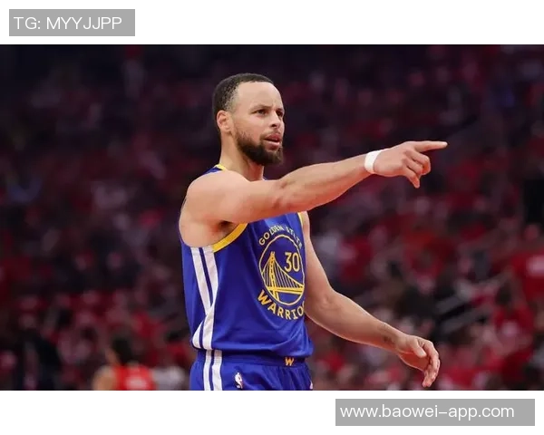 库里质疑裁判判罚程序称从未见过如此先延迟再吹犯规的情况